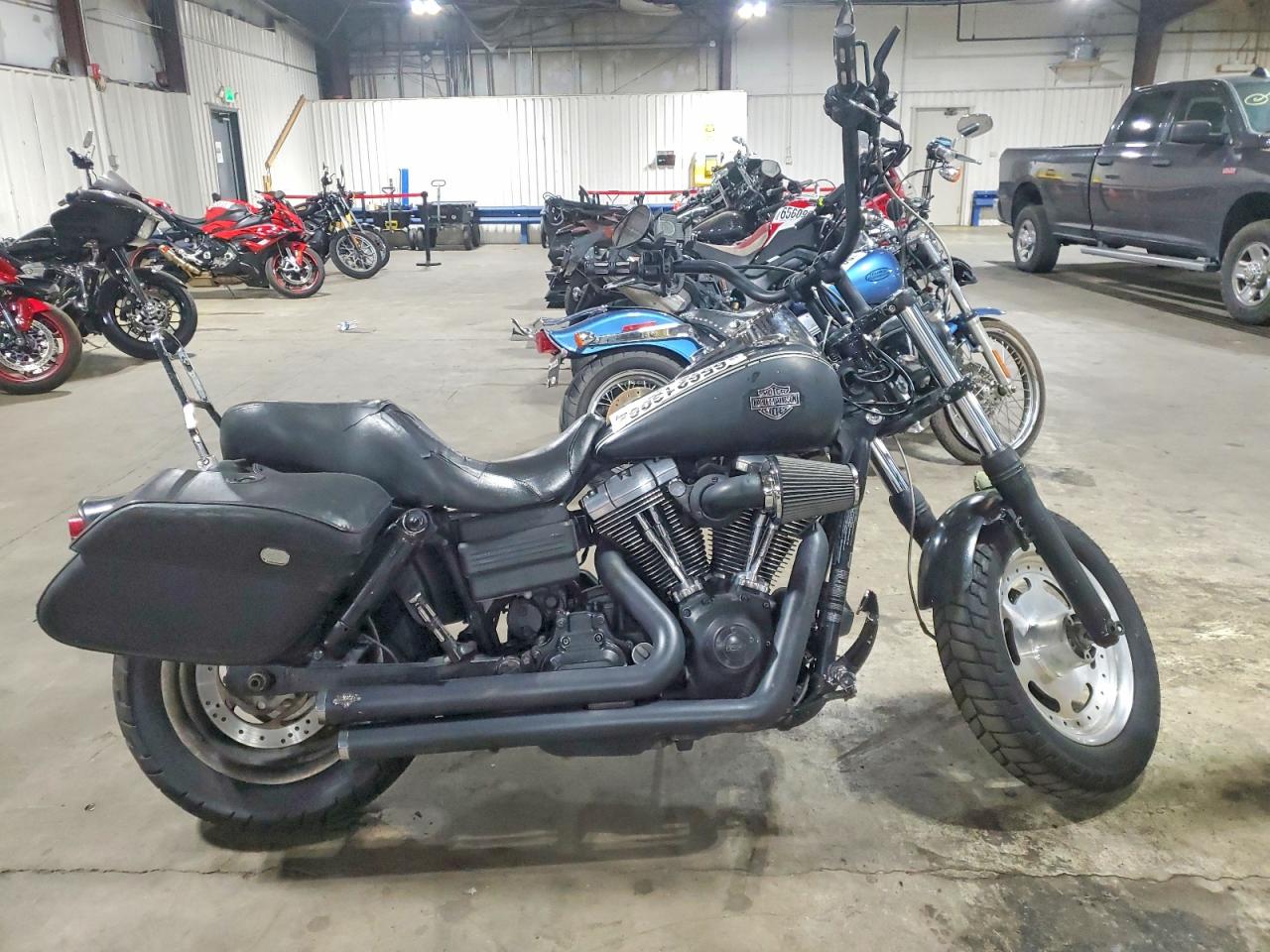 1HD1GYM18CC313137 · 2012 HARLEY-DAVIDSON FXDF