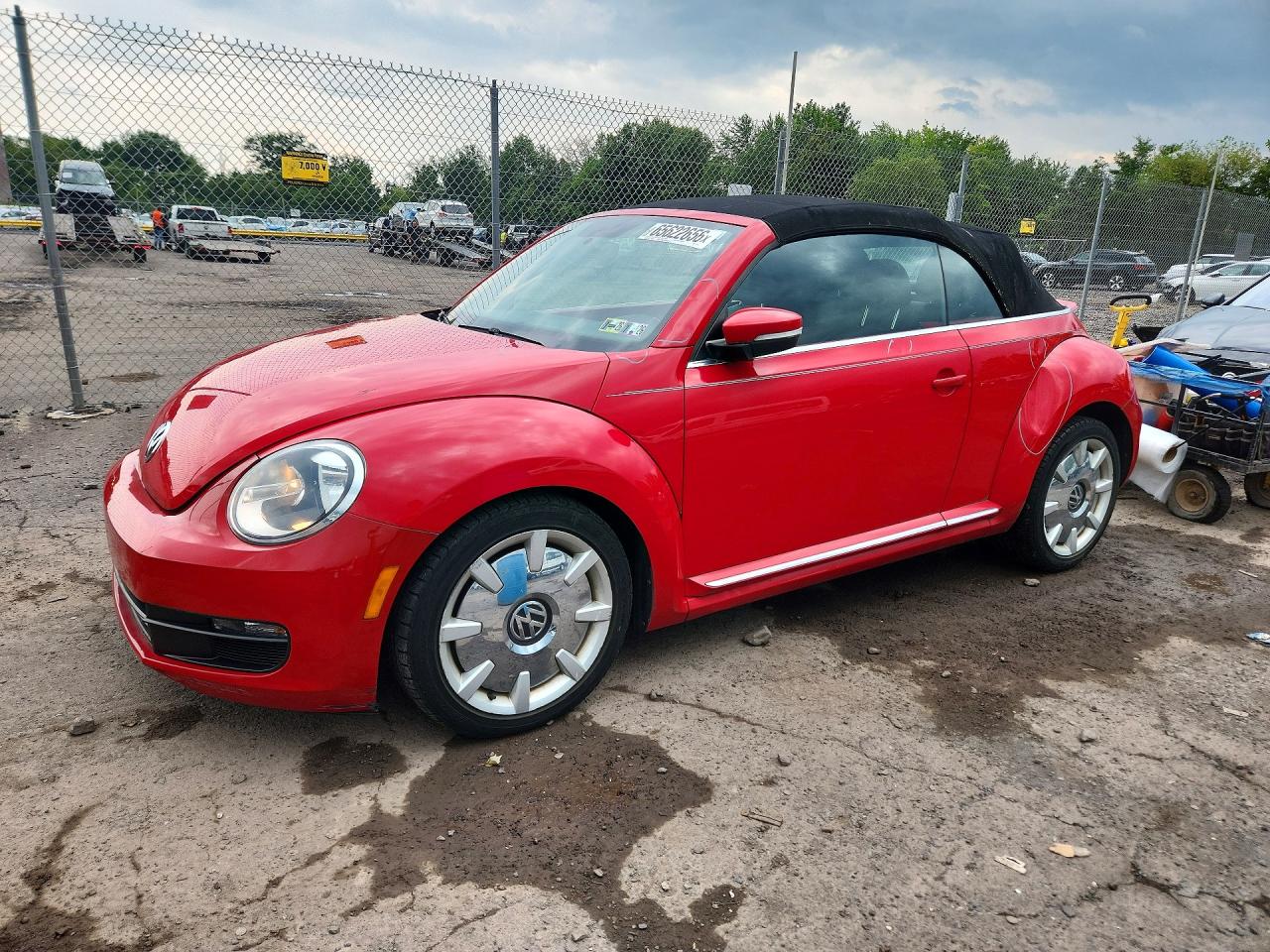 2013 VOLKSWAGEN BEETLE