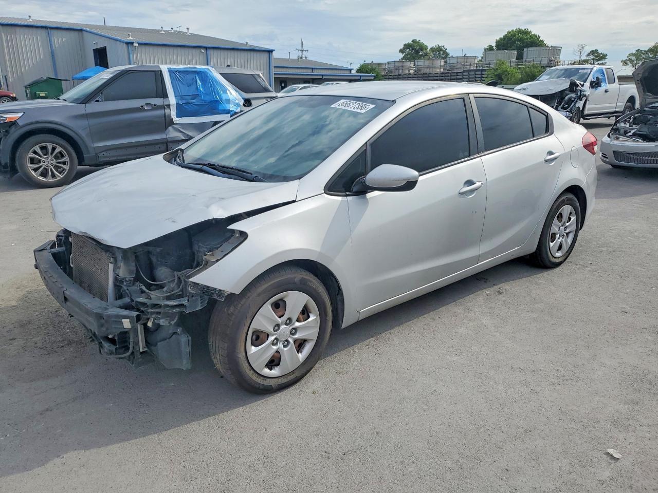 3KPFL4A79JE212702 · 2018 KIA FORTE