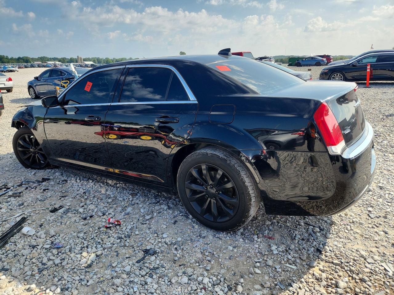 2C3CCARG6GH262044 · 2016 CHRYSLER 300 · 2/12
