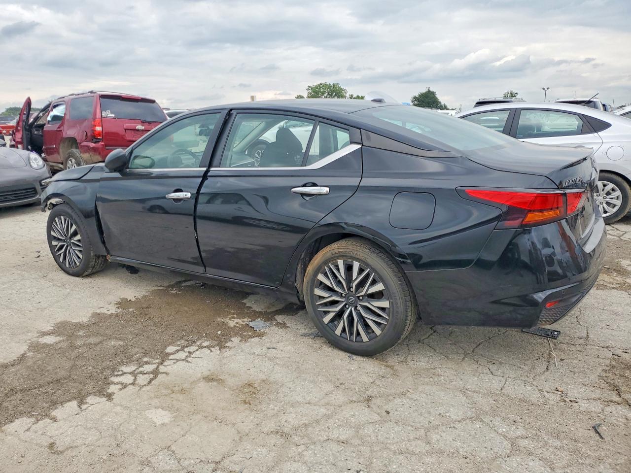 1N4BL4DV4RN374906 · 2024 NISSAN ALTIMA · 2/12