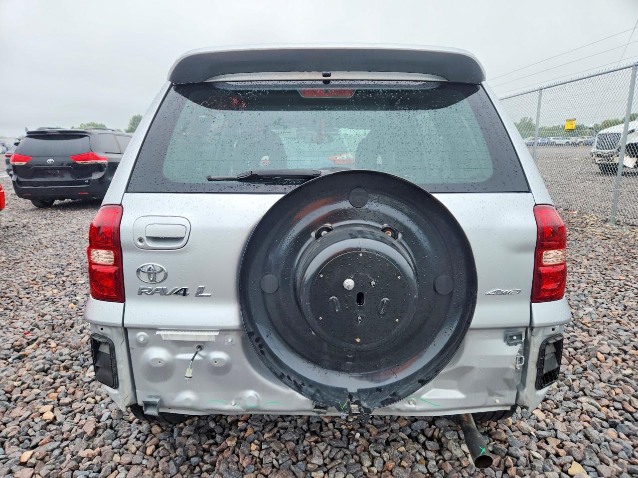 JTEHD20V246019954 · 2004 TOYOTA RAV4 · 6/13