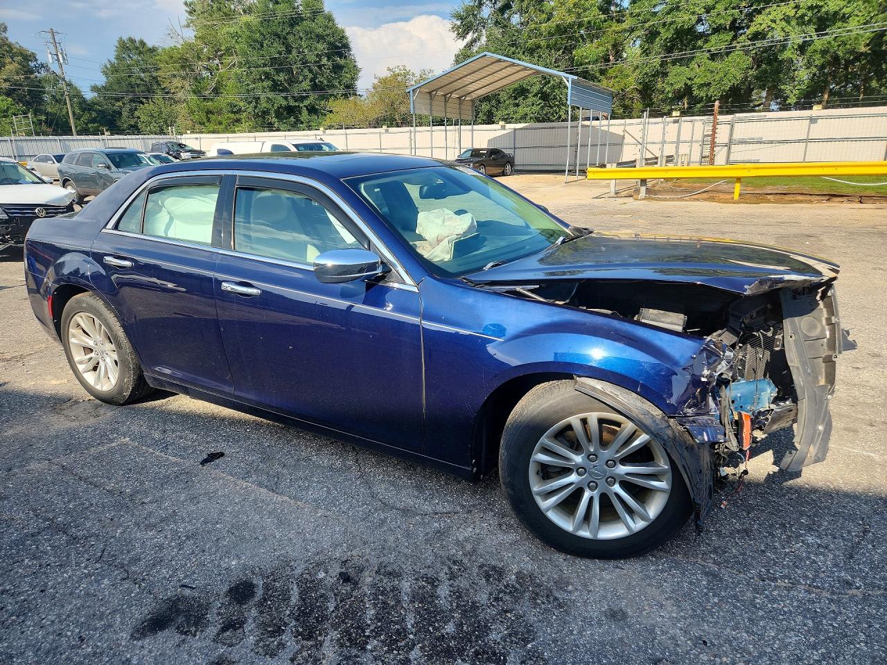 2C3CCAAG6GH295797 · 2016 CHRYSLER 300 · 4/13