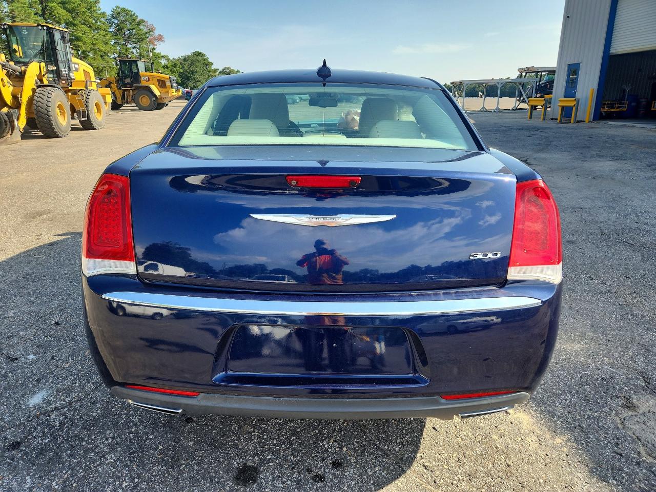 2C3CCAAG6GH295797 · 2016 CHRYSLER 300 · 6/13