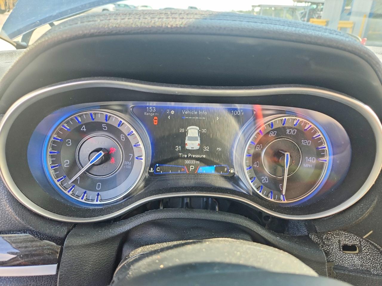 2C3CCAAG6GH295797 · 2016 CHRYSLER 300 · 9/13