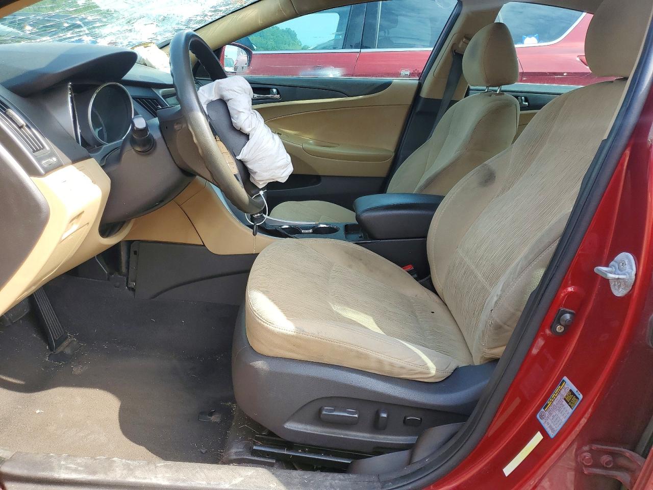 5NPEB4AC9BH239911 · 2011 HYUNDAI SONATA · 7/12