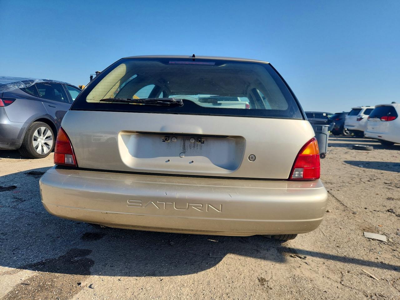 1G8ZK8270VZ369996 · 1997 SATURN SW2 · 6/12