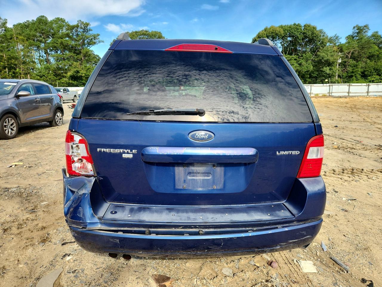 1FMZK061X5GA03158 · 2005 FORD FREESTYLE · 6/13