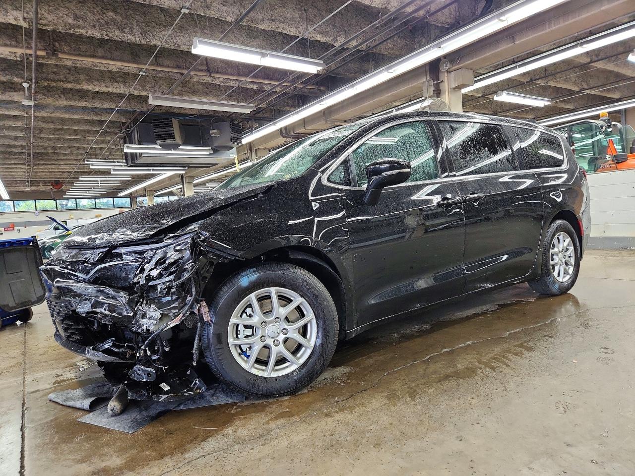 2C4RC1BG3VR585314 · 2027 CHRYSLER PACIFICA