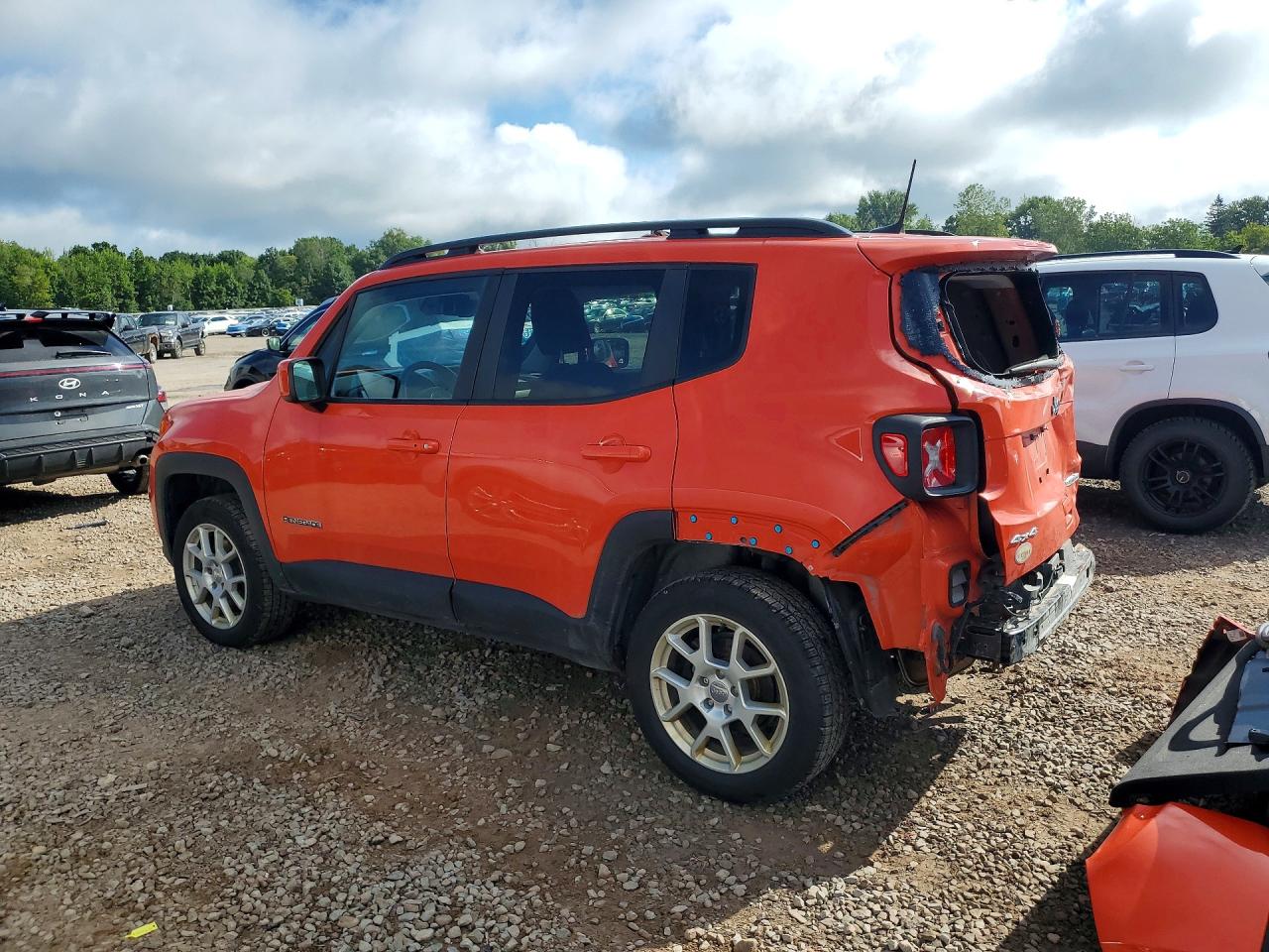 ZACNJDBB2MPM44874 · 2021 JEEP RENEGADE · 2/13