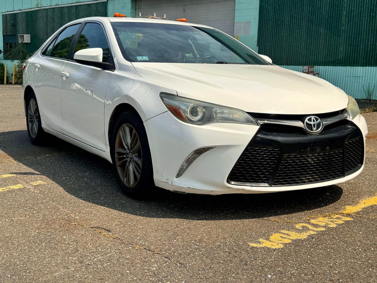 4T1BF1FK9GU209774 · 2016 TOYOTA CAMRY