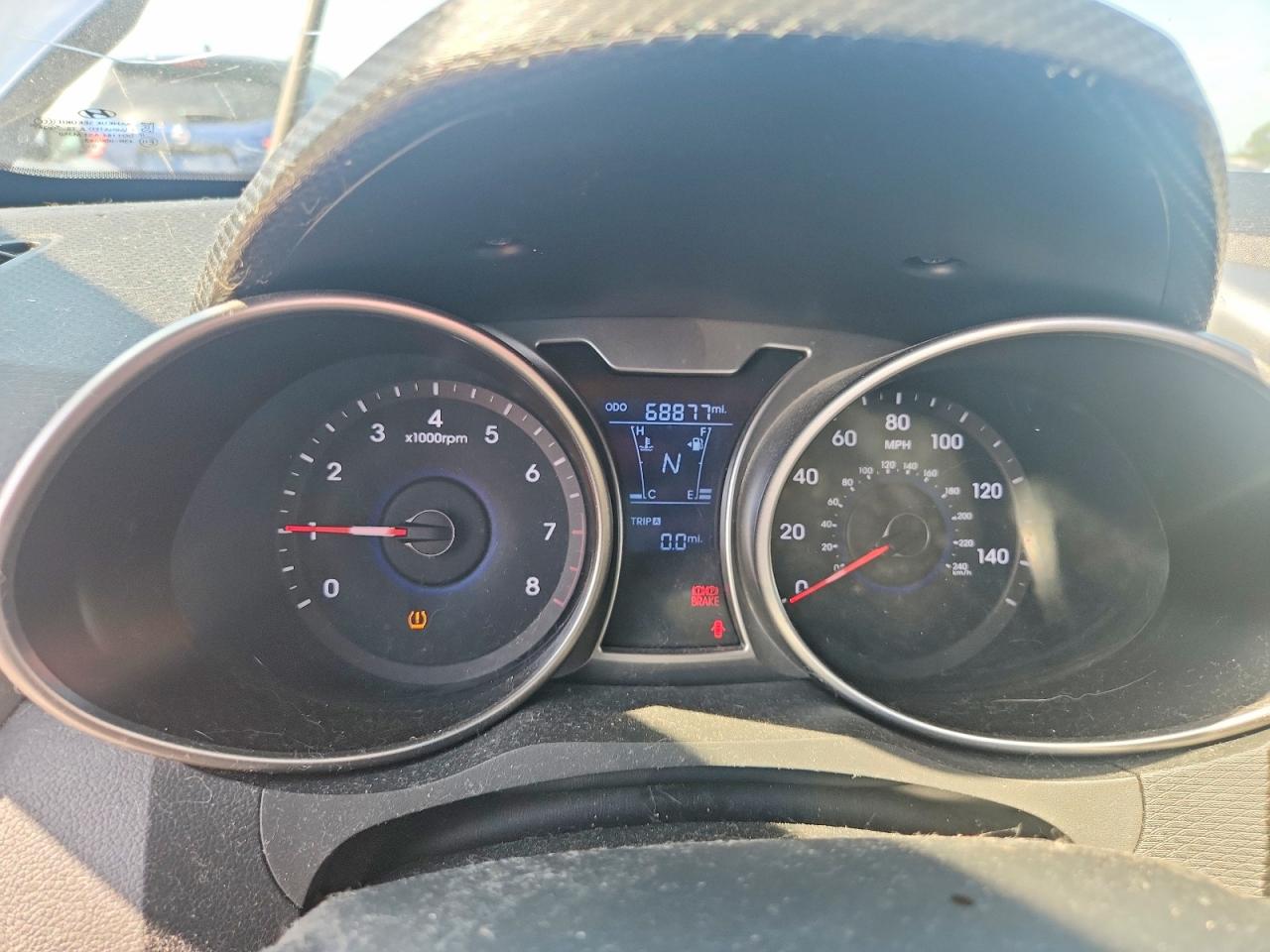 KMHTC6AD0GU282325 · 2016 HYUNDAI VELOSTER · 9/12