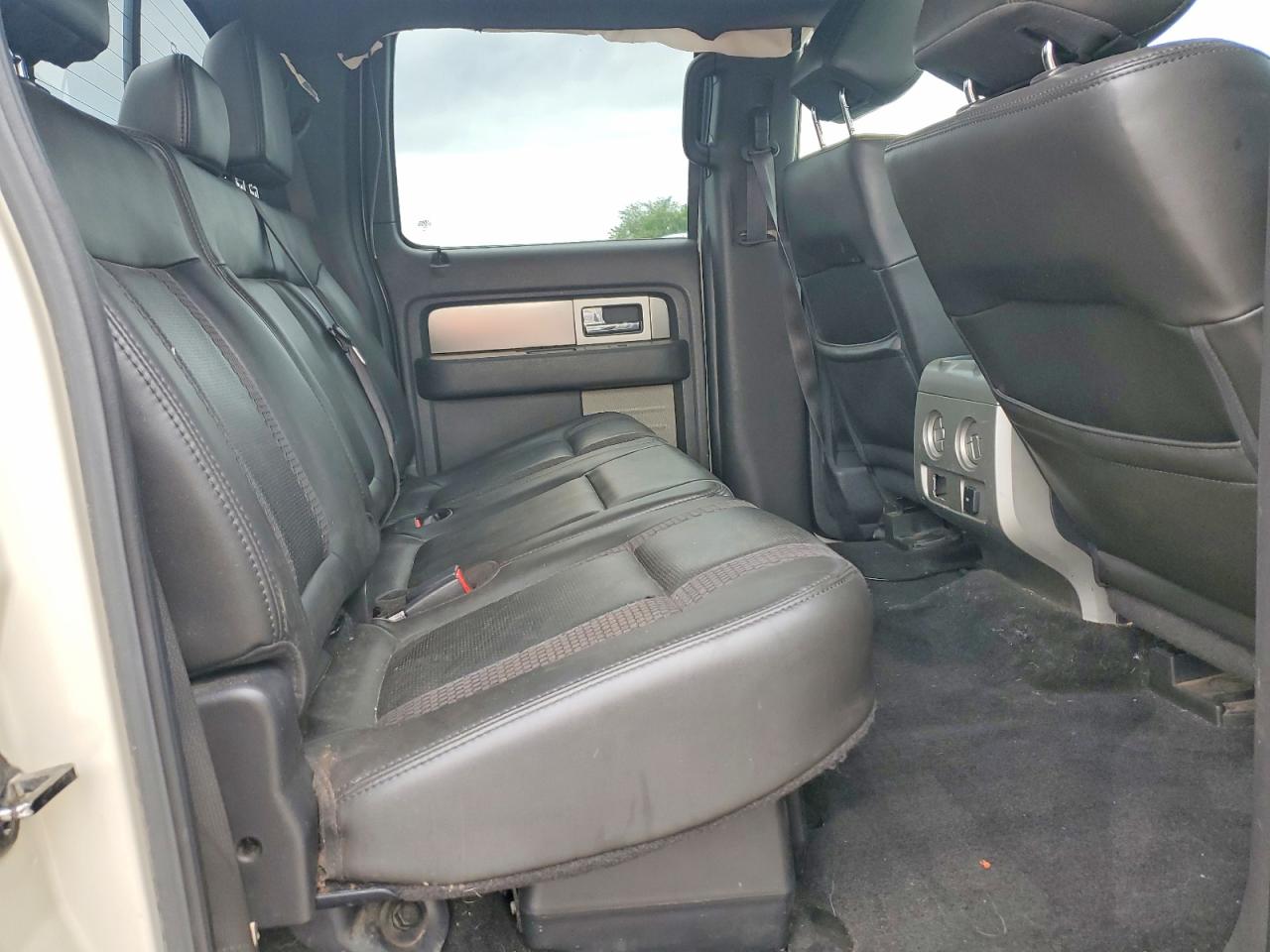 1FTFW1R63DFC27434 · 2013 FORD F150 · 10/12