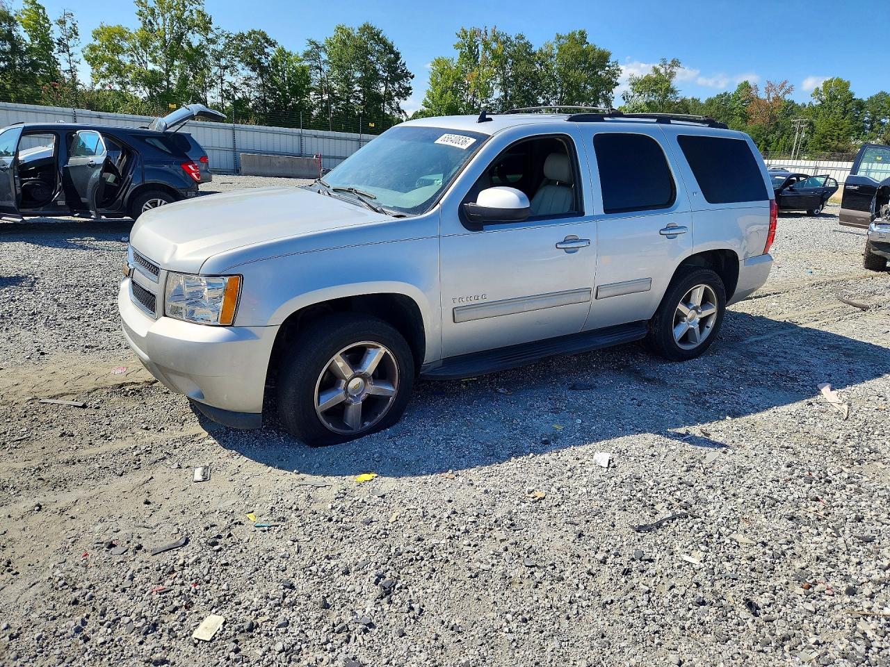 1GNSCBE05BR293498 · 2011 CHEVROLET TAHOE