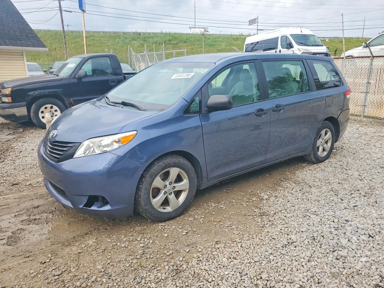 5TDZK3DC6ES420681 · 2014 TOYOTA SIENNA