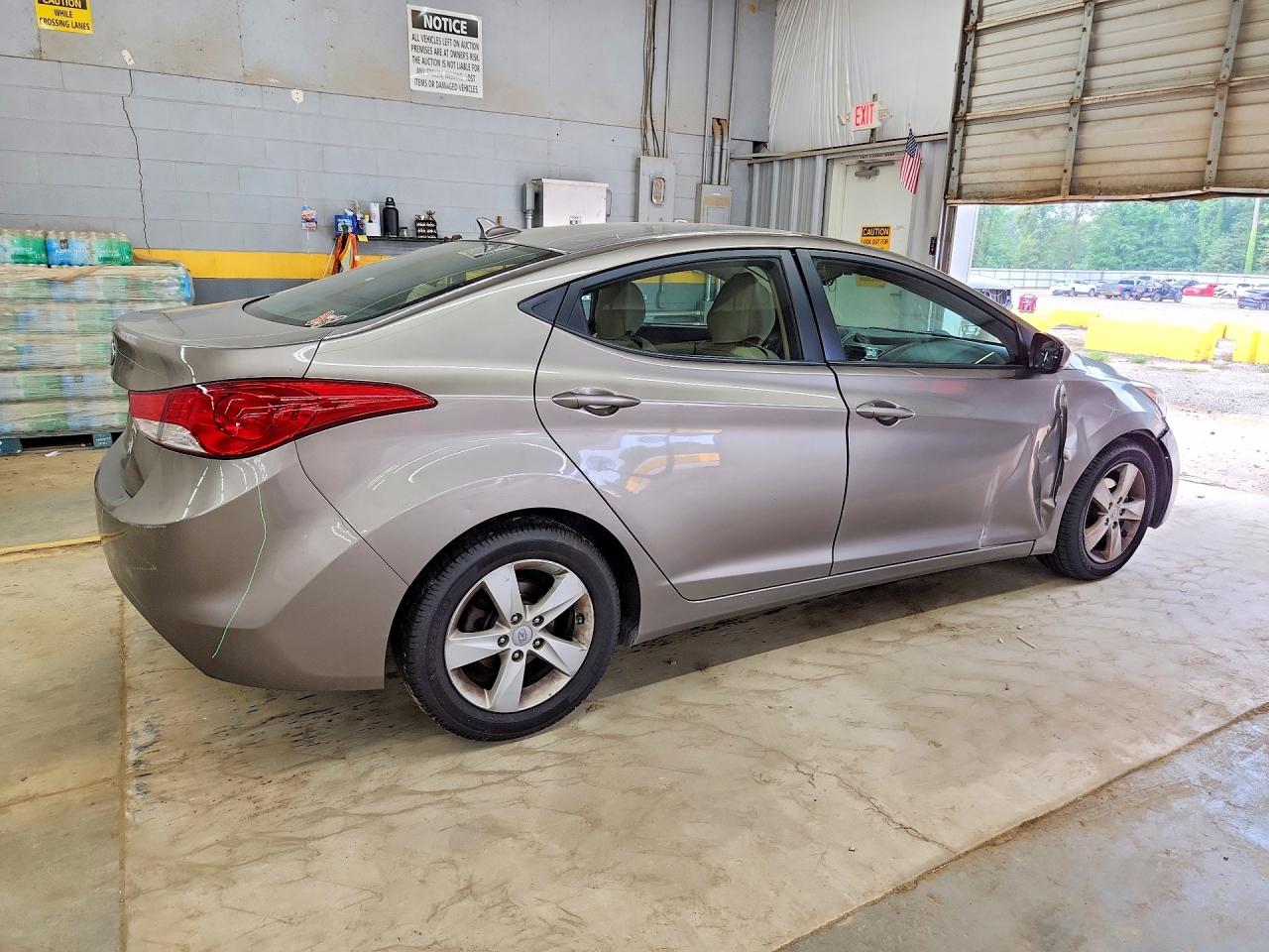 5NPDH4AE5DH308429 · 2013 HYUNDAI ELANTRA · 3/12