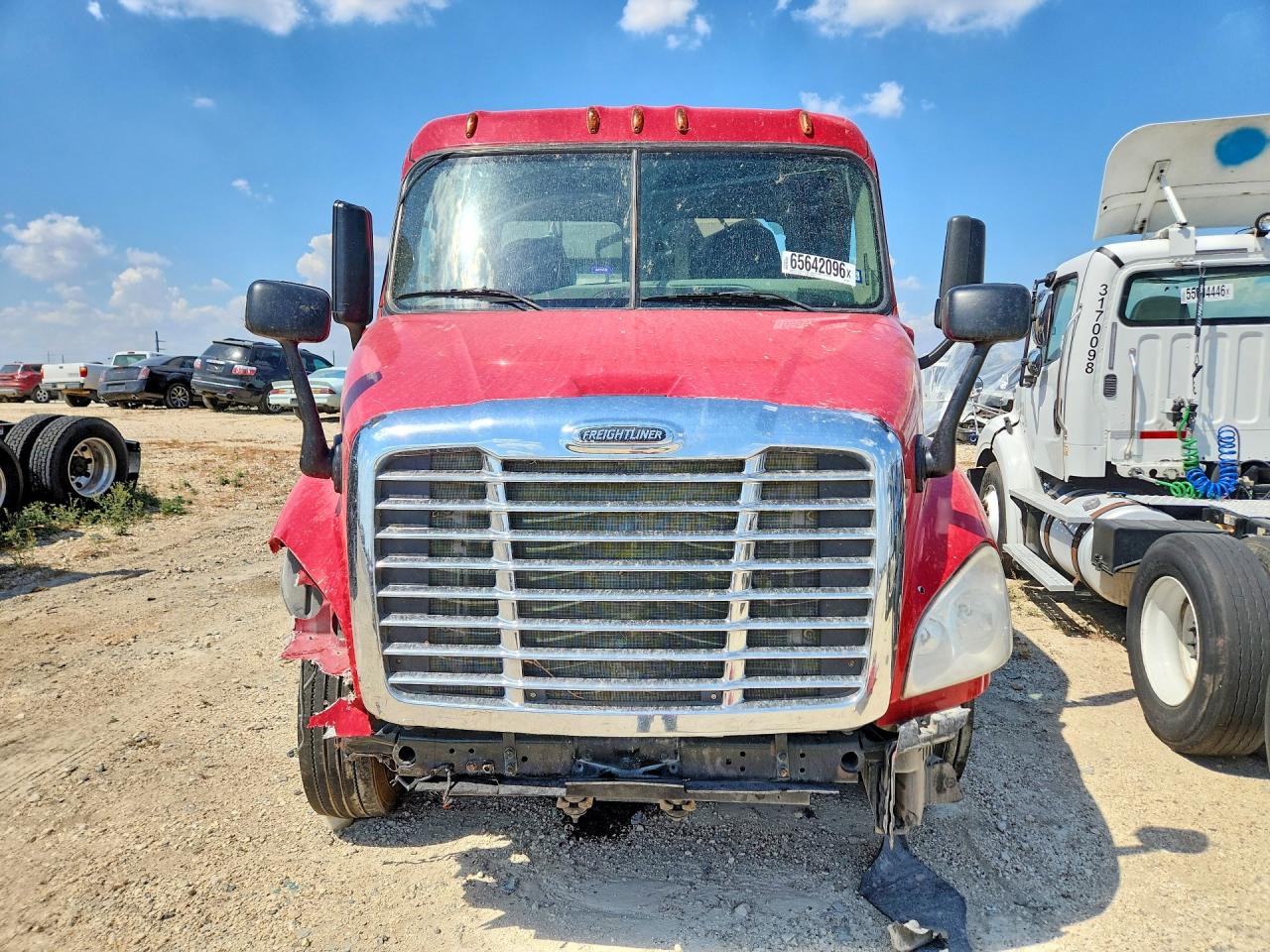 3AKJGBDVXFSGJ9861 · 2015 FREIGHTLINER CASCADIA · 5/12