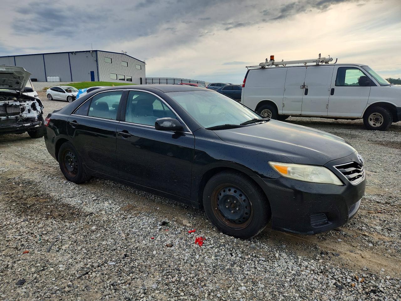 4T1BF3EK5BU717973 · 2011 TOYOTA CAMRY · 4/12