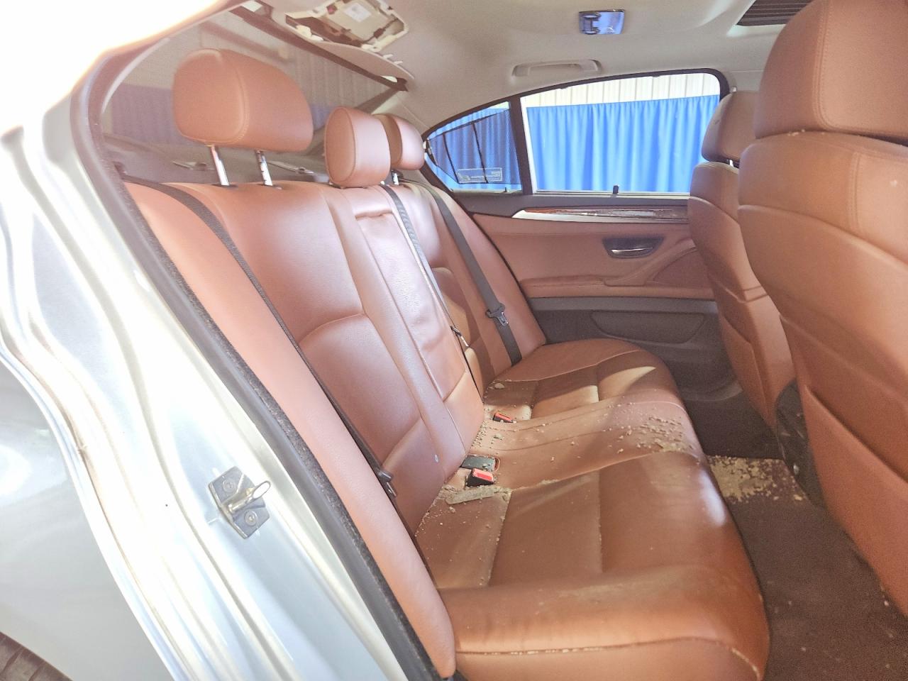 WBAFU9C55BC785351 · 2011 BMW 550 · 10/12