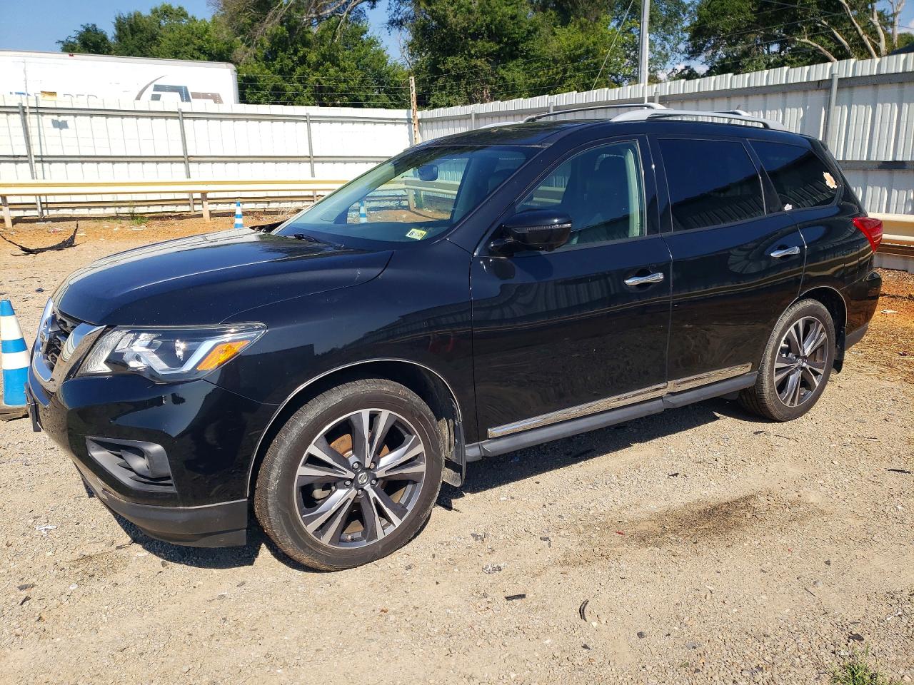 5N1DR2MM4HC619142 · 2017 NISSAN PATHFINDER