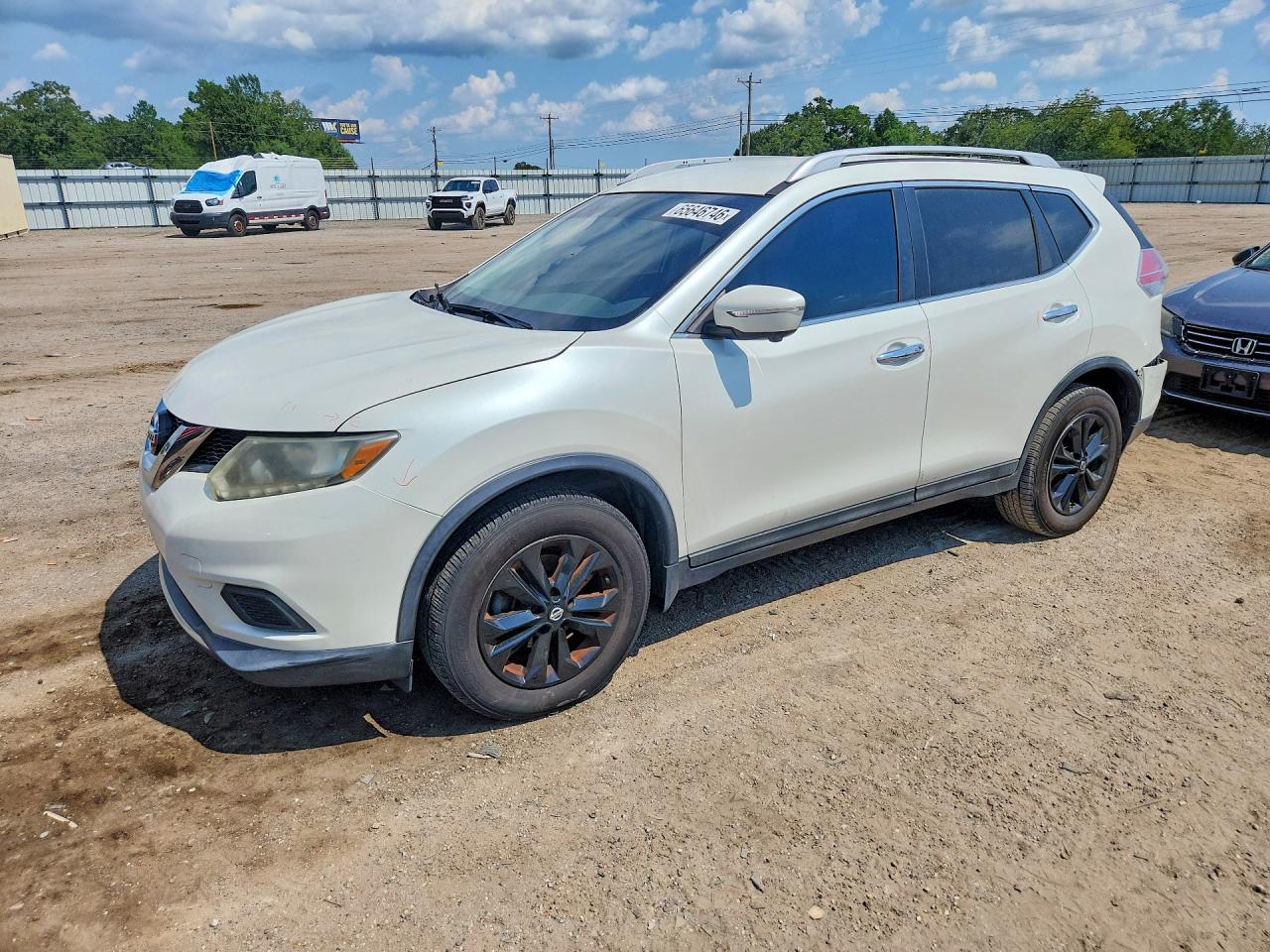5N1AT2MT7FC898501 · 2015 NISSAN ROGUE