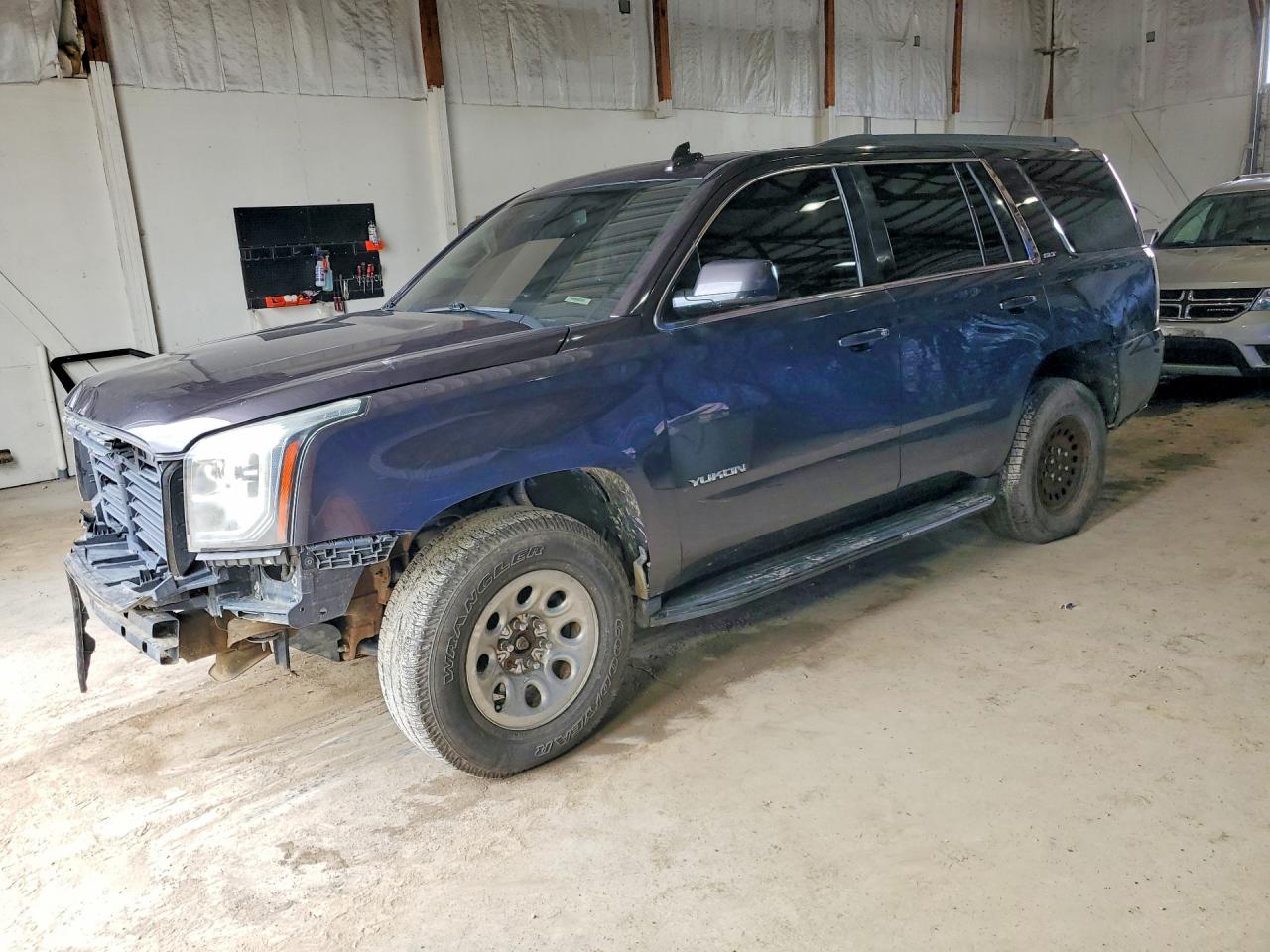1GKS2BKC8JR366568 · 2018 GMC YUKON