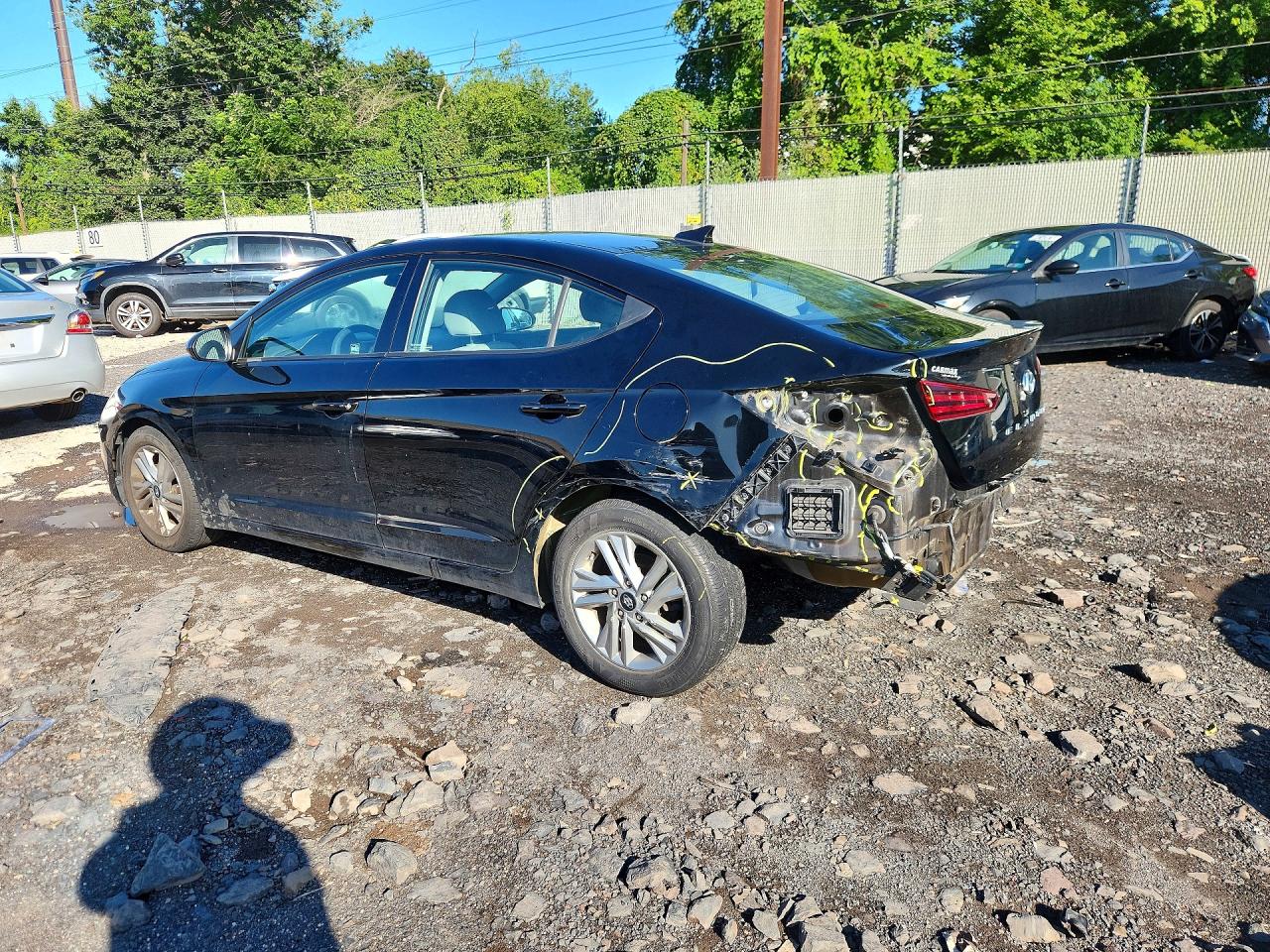 KMHD84LFXKU863834 · 2019 HYUNDAI ELANTRA · 2/13