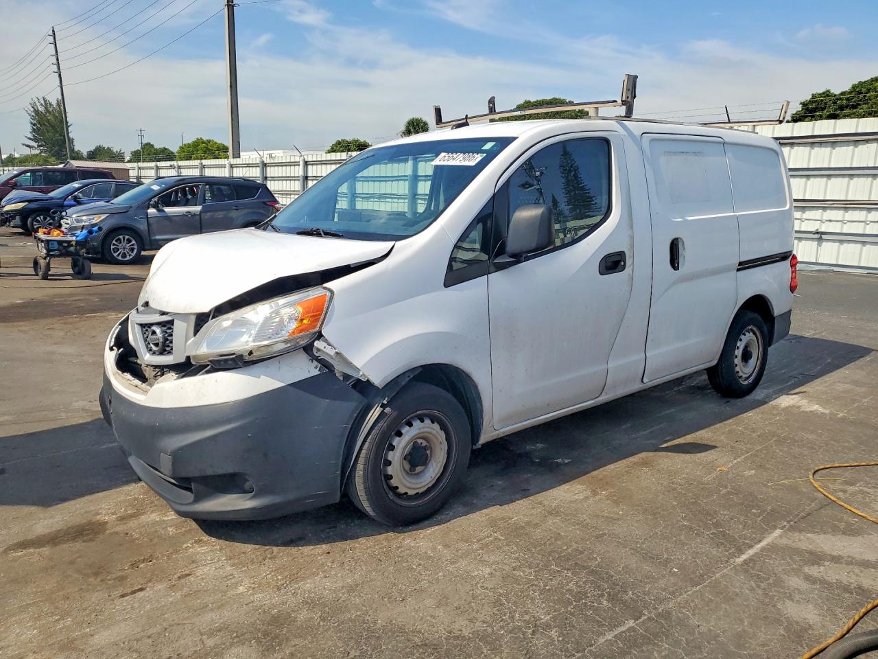 3N6CM0KN8FK703919 · 2015 NISSAN NV200