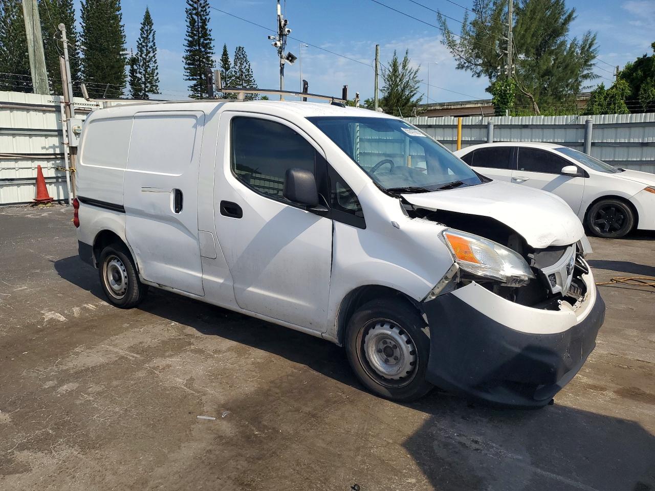 3N6CM0KN8FK703919 · 2015 NISSAN NV200 · 4/13