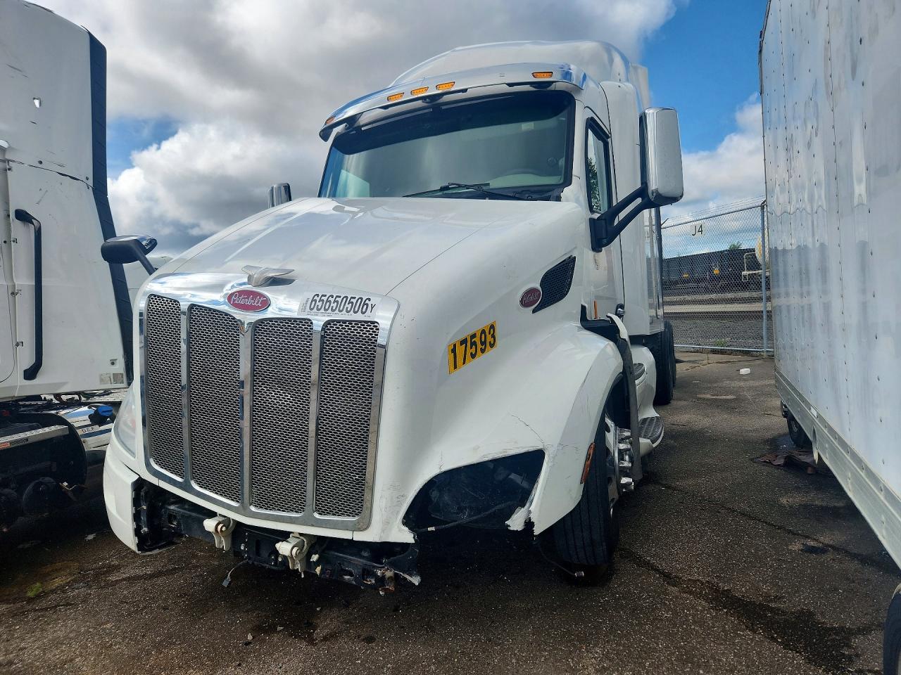 1XPBDP9X9LD675606 · 2020 PETERBILT 579