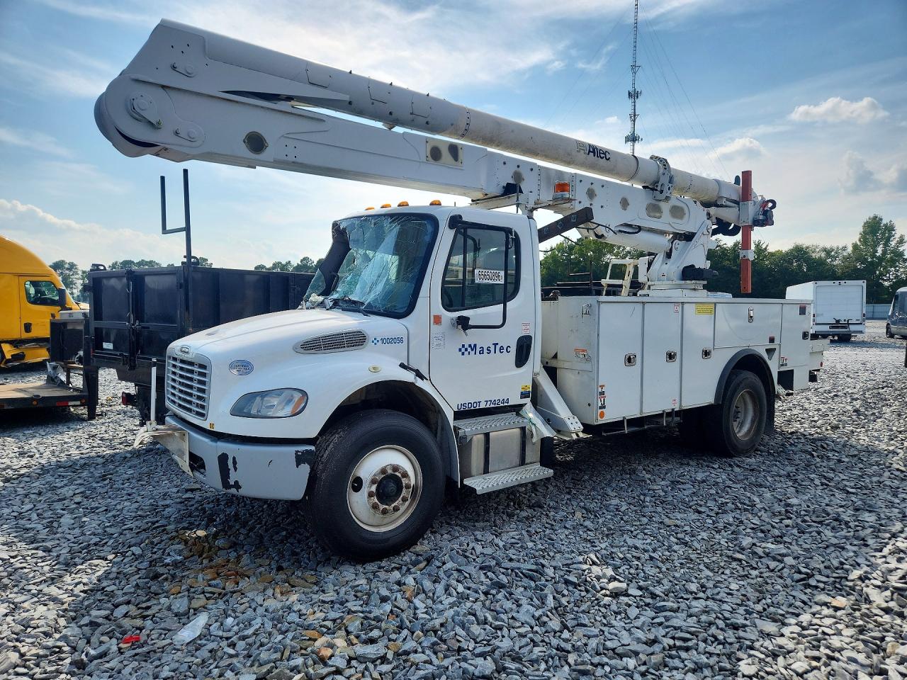 2020 FREIGHTLINER M2