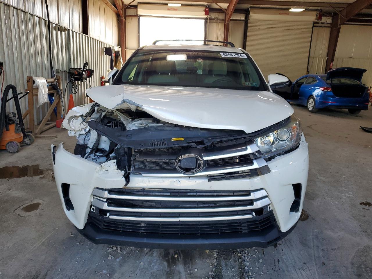 5TDBZRFH3JS870419 · 2018 TOYOTA HIGHLANDER · 5/13