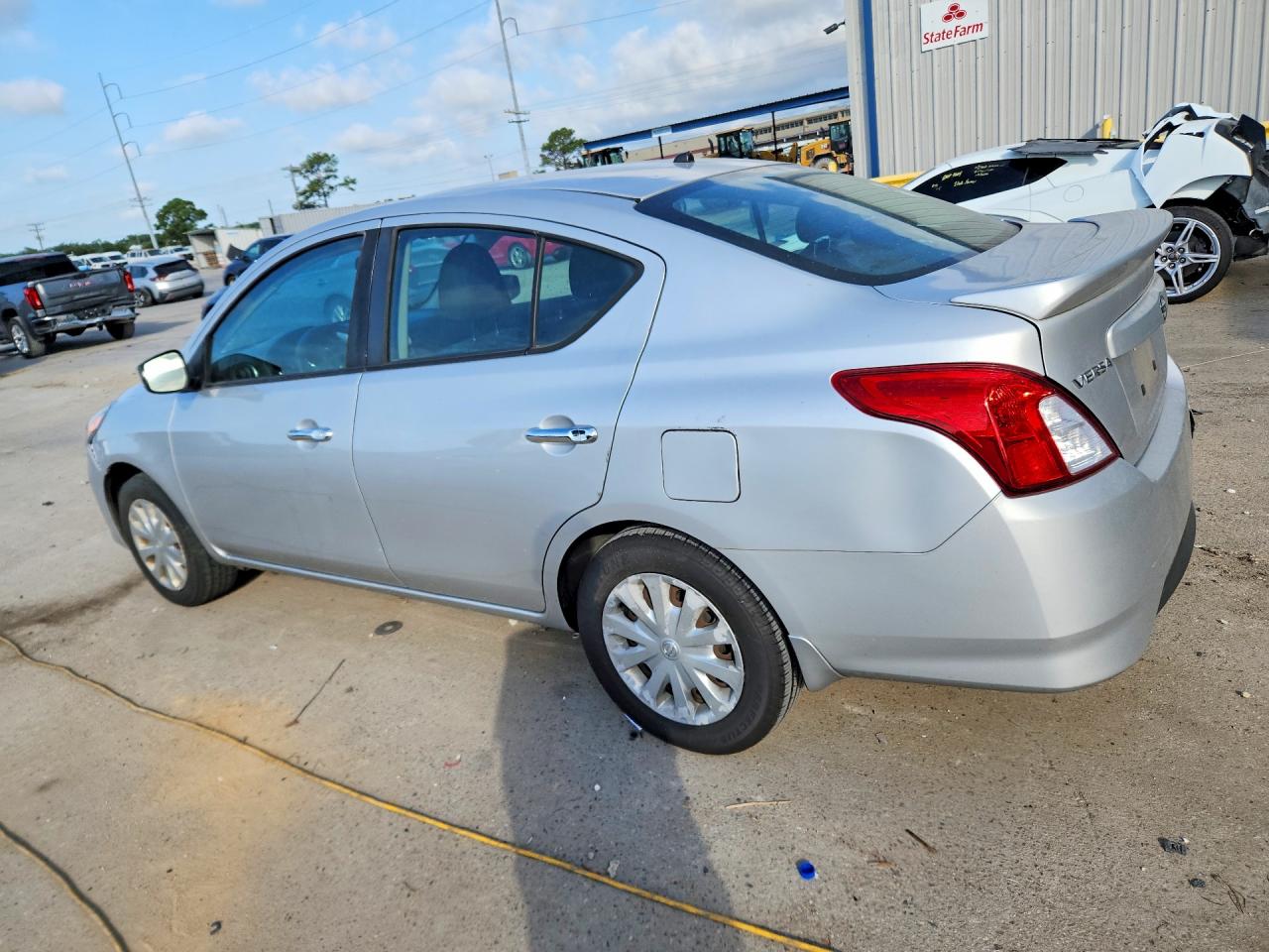 3N1CN7AP1HL810287 · 2017 NISSAN VERSA · 2/12