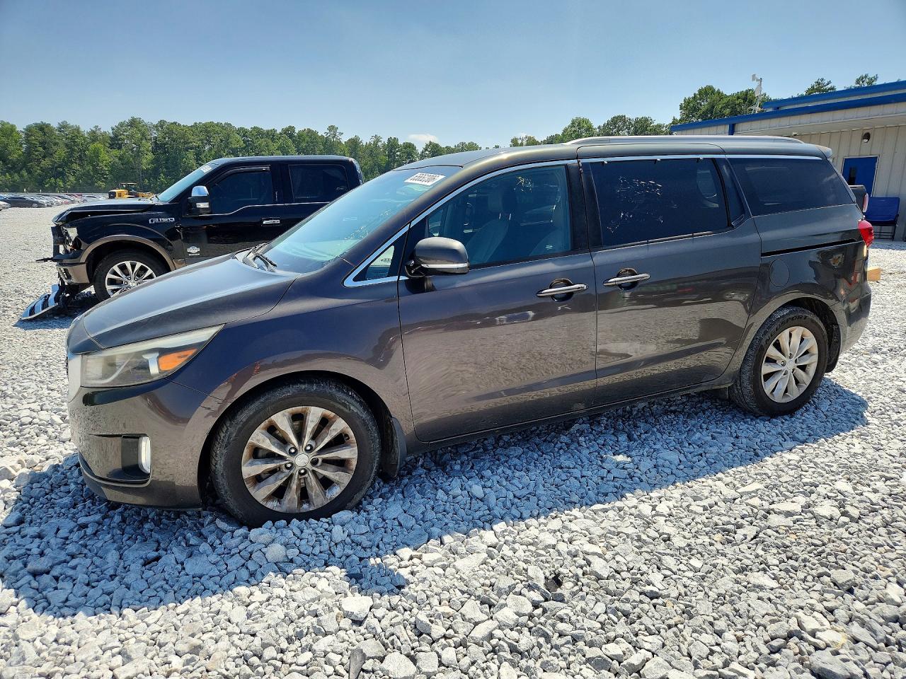 KNDMC5C10G6143628 · 2016 KIA SEDONA