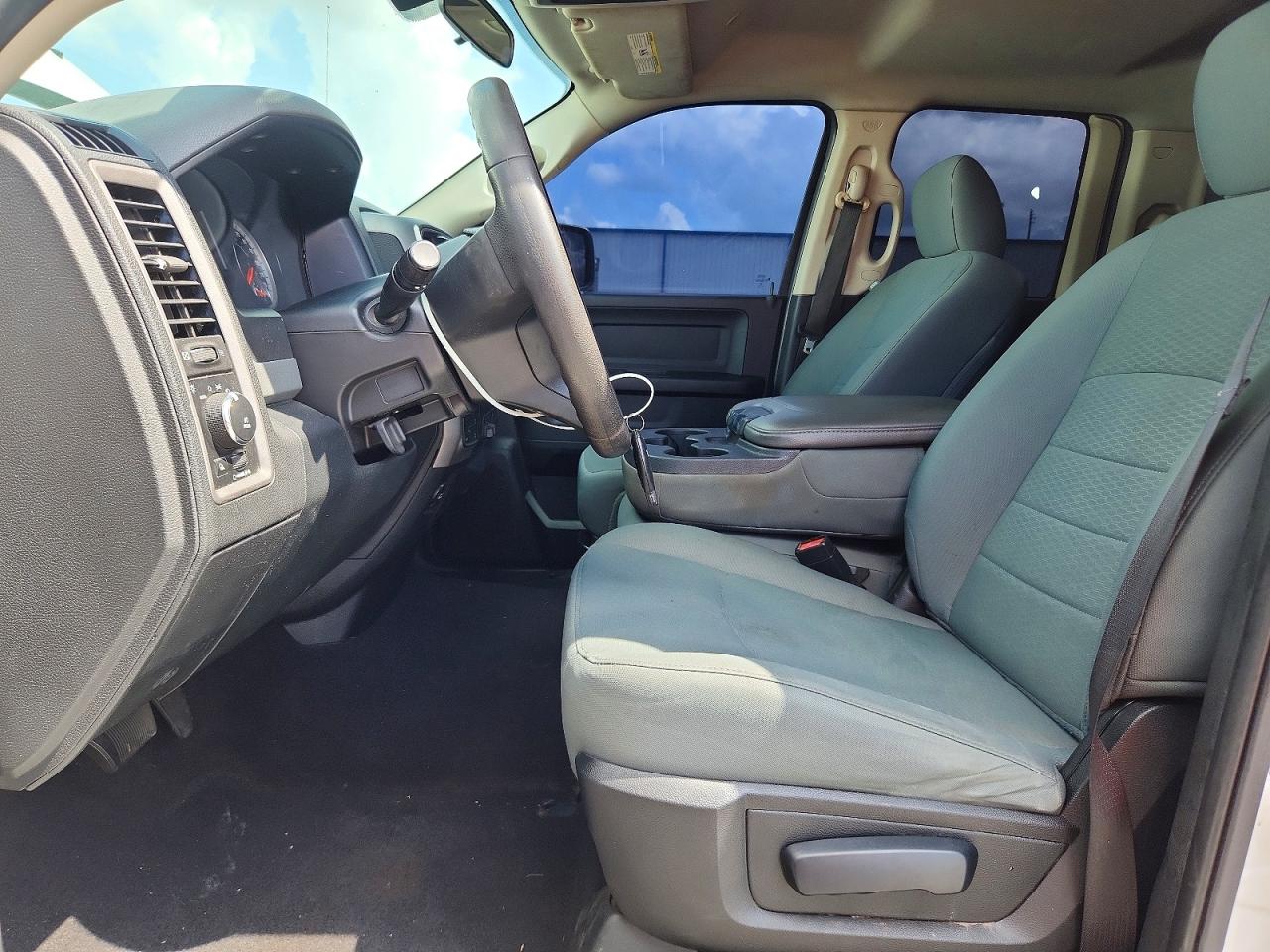 1C6RR7FT7HS599817 · 2017 RAM 1500 · 7/12