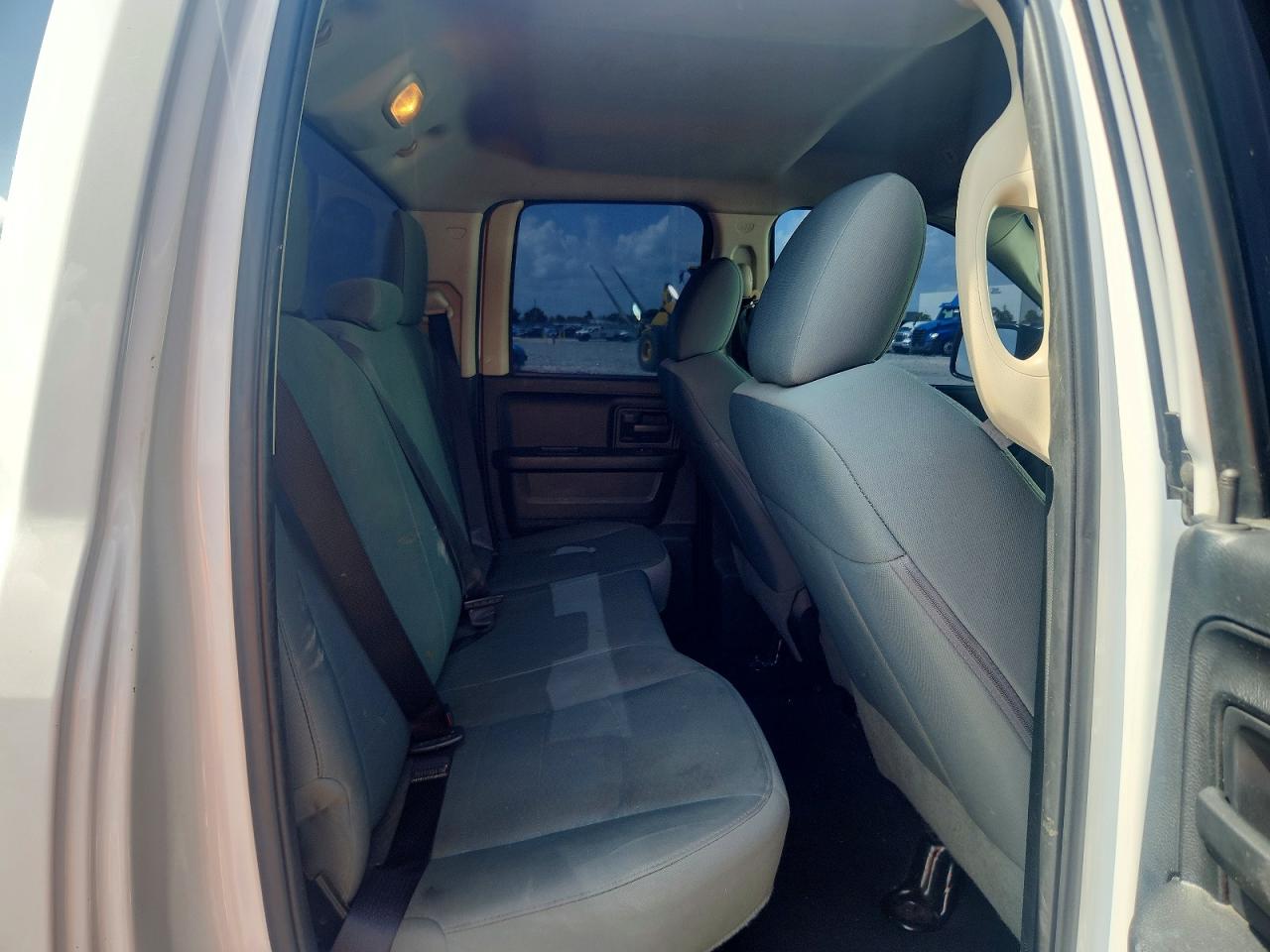1C6RR7FT7HS599817 · 2017 RAM 1500 · 10/12