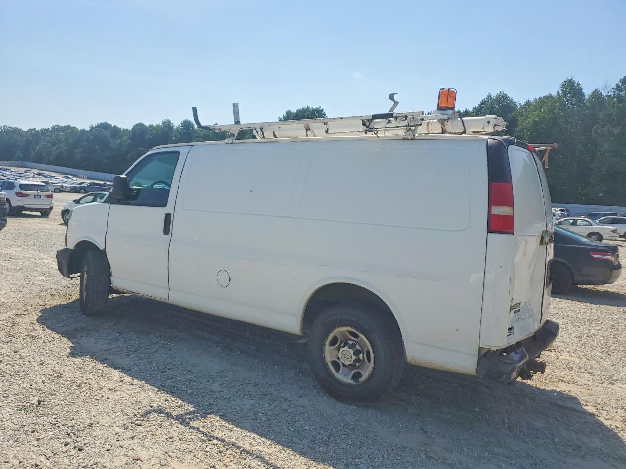 1GCWGFCG2B1138766 · 2011 CHEVROLET EXPRESS G2500 · 2/12