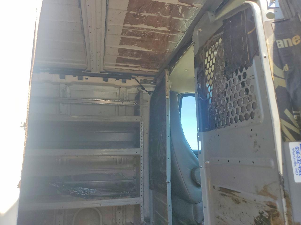 1GCWGFCG2B1138766 · 2011 CHEVROLET EXPRESS G2500 · 10/12