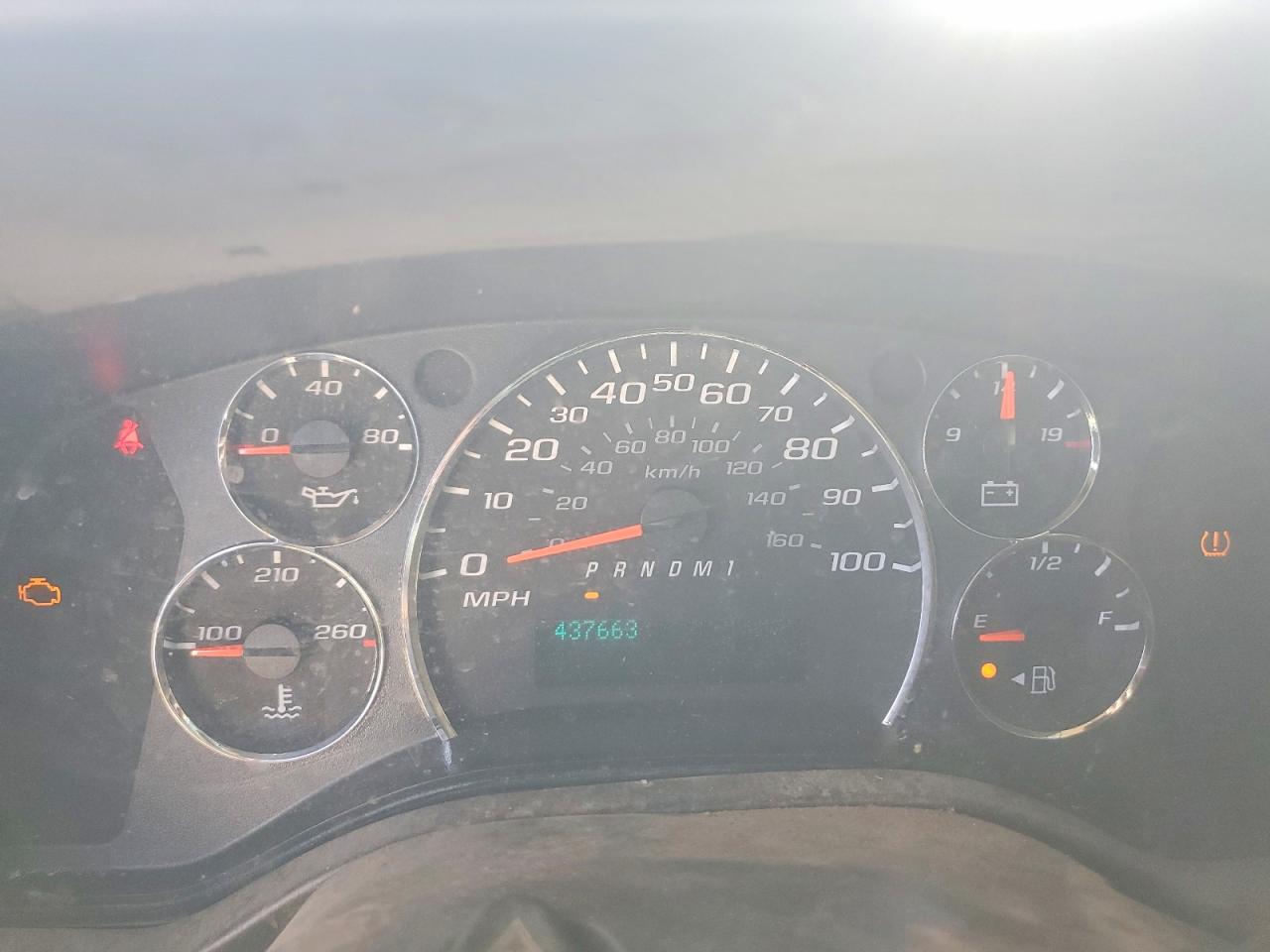 1GCWGFCG2B1138766 · 2011 CHEVROLET EXPRESS G2500 · 9/12