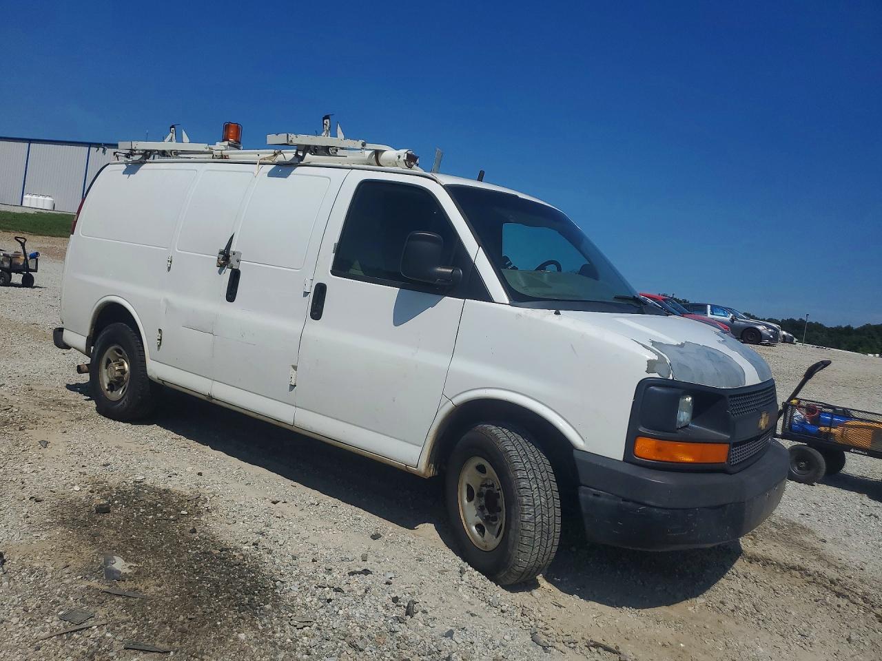 1GCWGFCG2B1138766 · 2011 CHEVROLET EXPRESS G2500 · 4/12