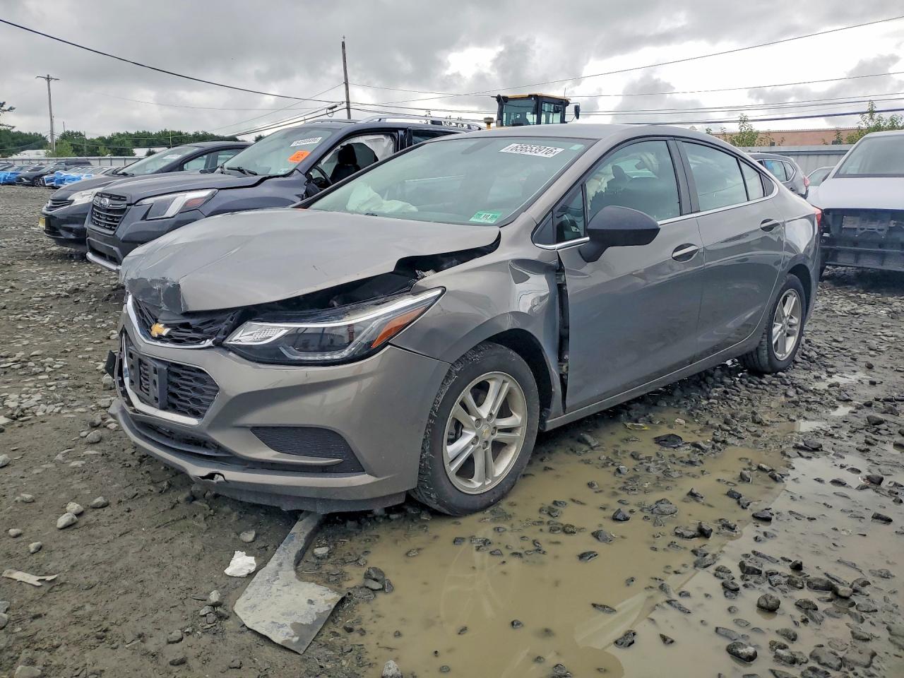 1G1BE5SM8J7196469 · 2018 CHEVROLET CRUZE