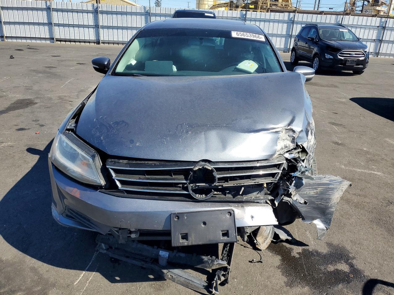 3VWD17AJ2FM323077 · 2015 VOLKSWAGEN JETTA · 5/12