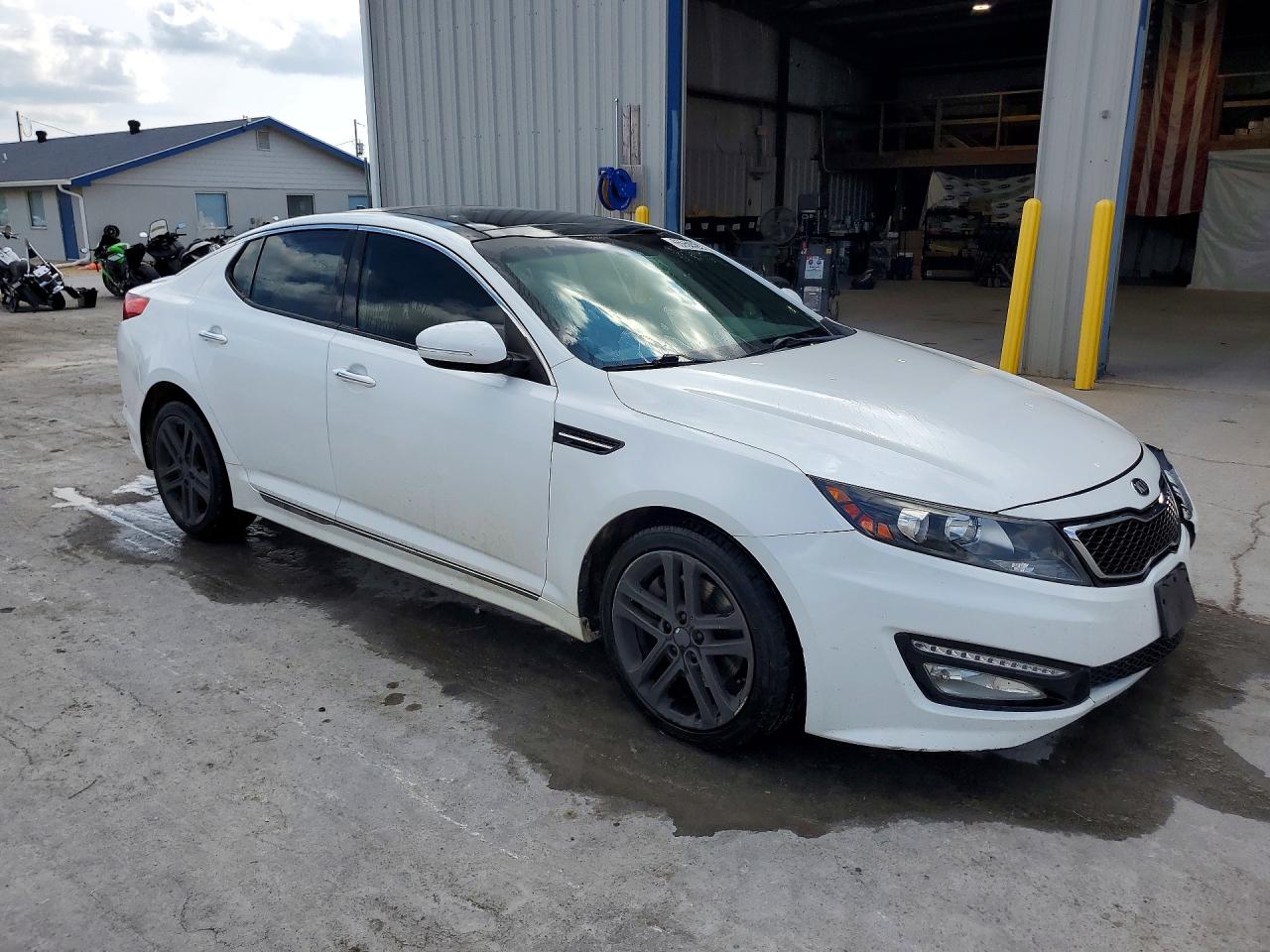 5XXGR4A60DG148586 · 2013 KIA OPTIMA · 4/13