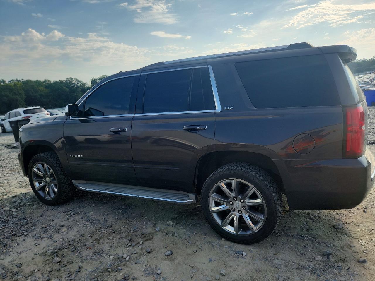 1GNSCCKC0FR279020 · 2015 CHEVROLET TAHOE · 2/13