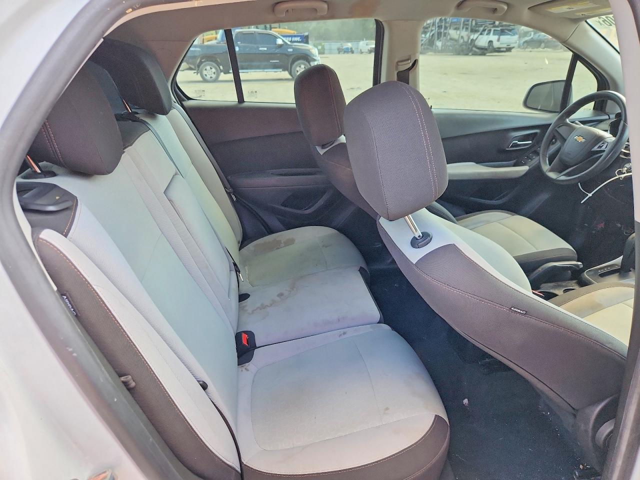 KL7CJKSB3HB055964 · 2017 CHEVROLET TRAX · 11/13