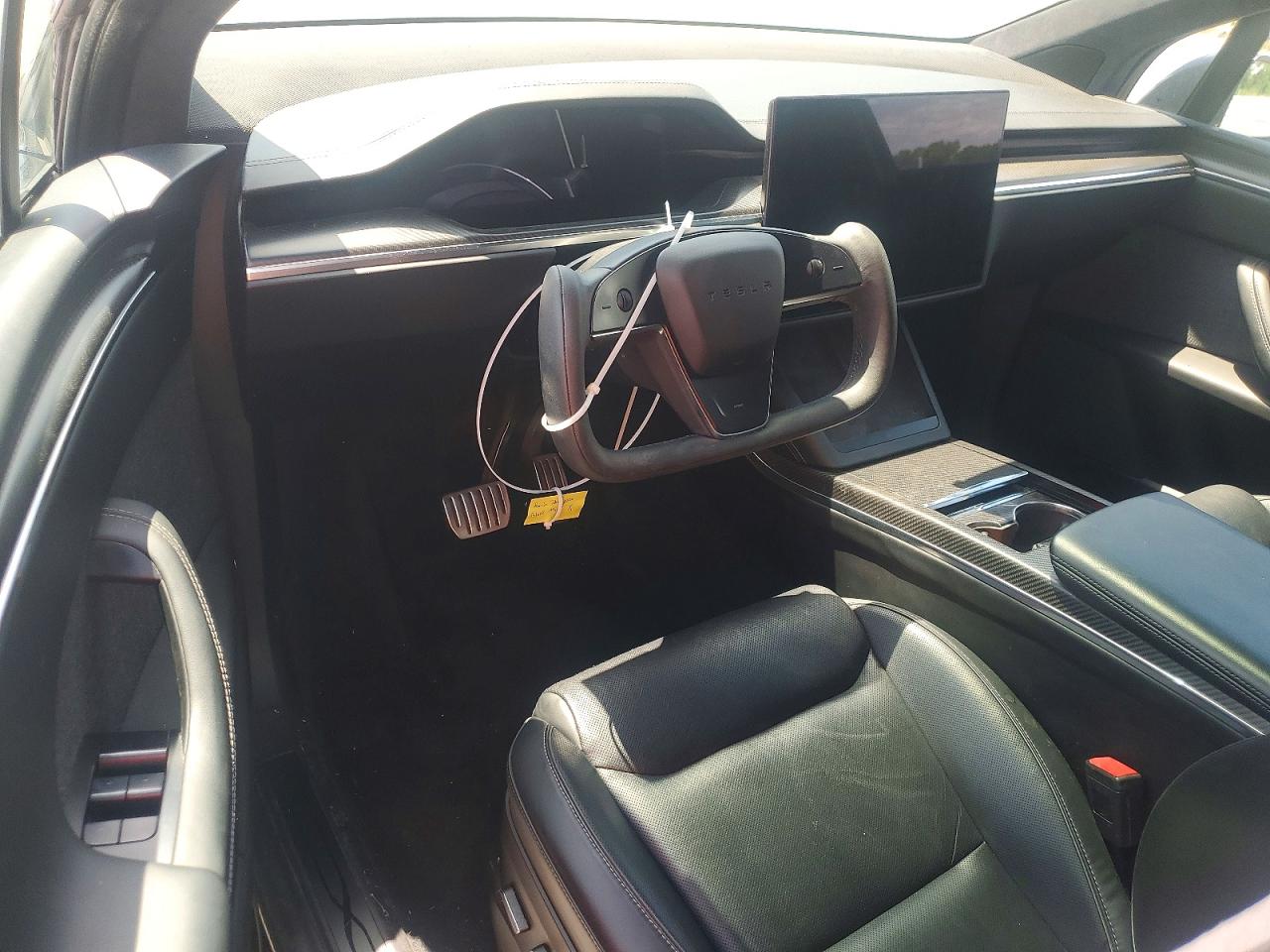 7SAXCBE66PF376439 · 2023 TESLA MODEL X · 8/13