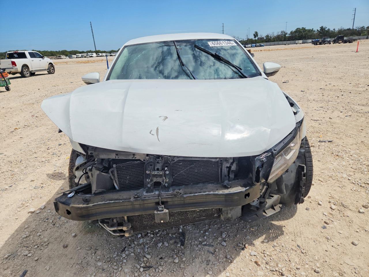 1VWAA7A35JC036203 · 2018 VOLKSWAGEN PASSAT · 5/13