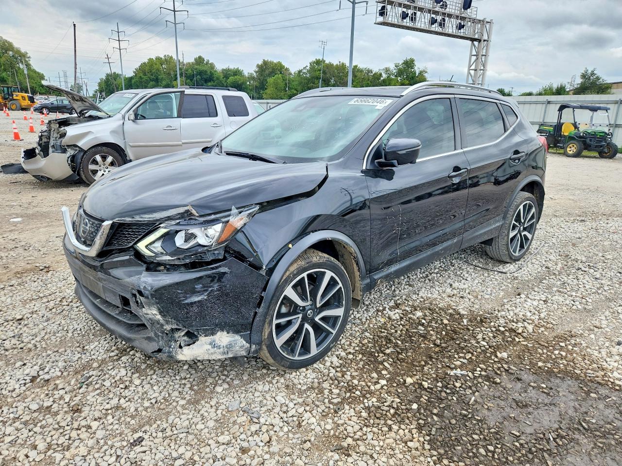 JN1BJ1CP3JW103113 · 2018 NISSAN ROGUE SPORT