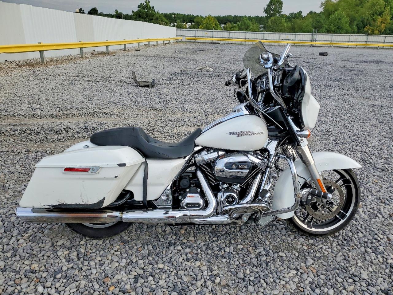2017 HARLEY-DAVIDSON FLHXS