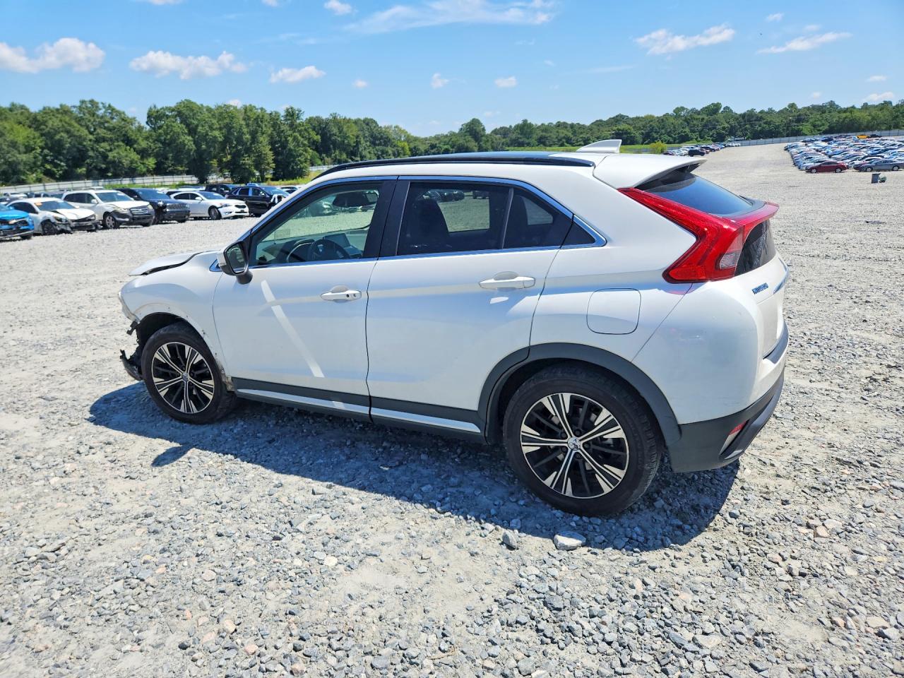 JA4AT5AA2JZ042340 · 2018 MITSUBISHI ECLIPSE CROSS · 2/14